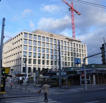 Büro- und Geschäftsgebäude POST AM ROCHUS, Wien